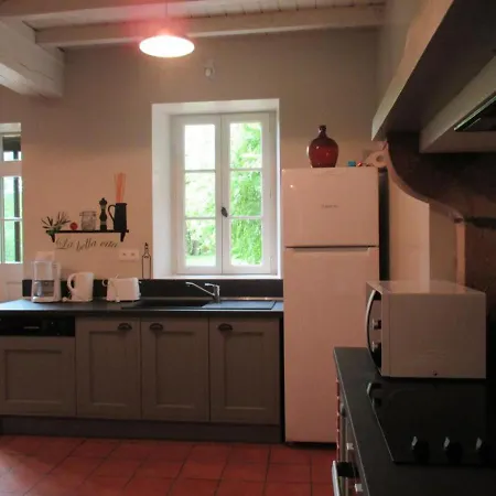 Grande Maison En Pierre Avec Jardin Cloture, Animaux Admis - Fr-1-489-198 בית נופש Marcillat-en-Combraille