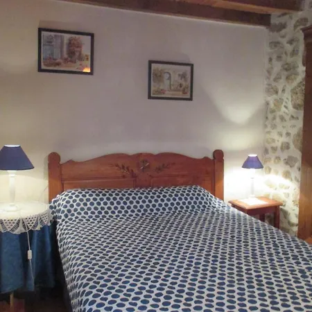 Grande Maison En Pierre Avec Jardin Cloture, Animaux Admis - Fr-1-489-198 * Marcillat-en-Combraille