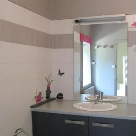 בית נופש Grande Maison En Pierre Avec Jardin Cloture, Animaux Admis - Fr-1-489-198 *