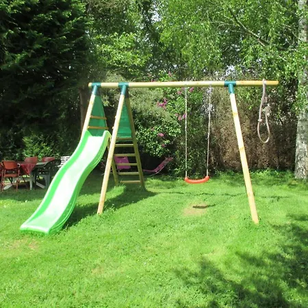 Grande Maison En Pierre Avec Jardin Cloture, Animaux Admis *